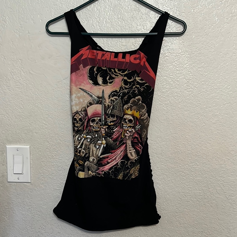 Brand new distressed Metallica shirt.